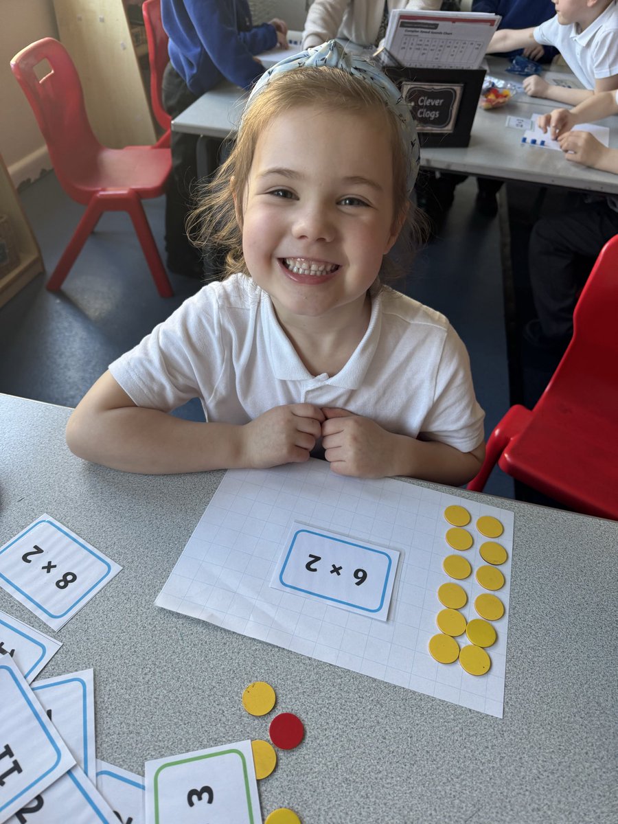 HT_OssettY12 tweet media