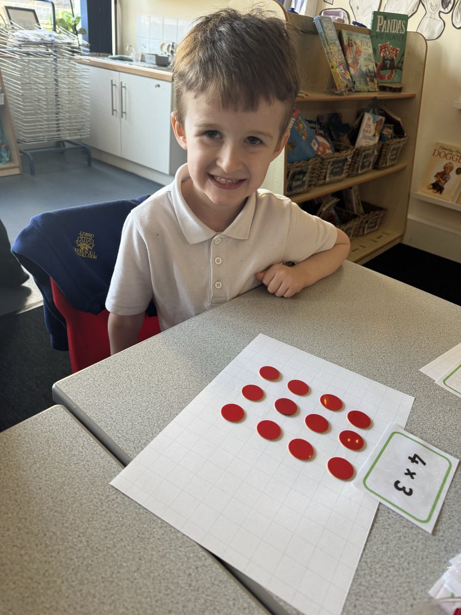 HT_OssettY12 tweet media