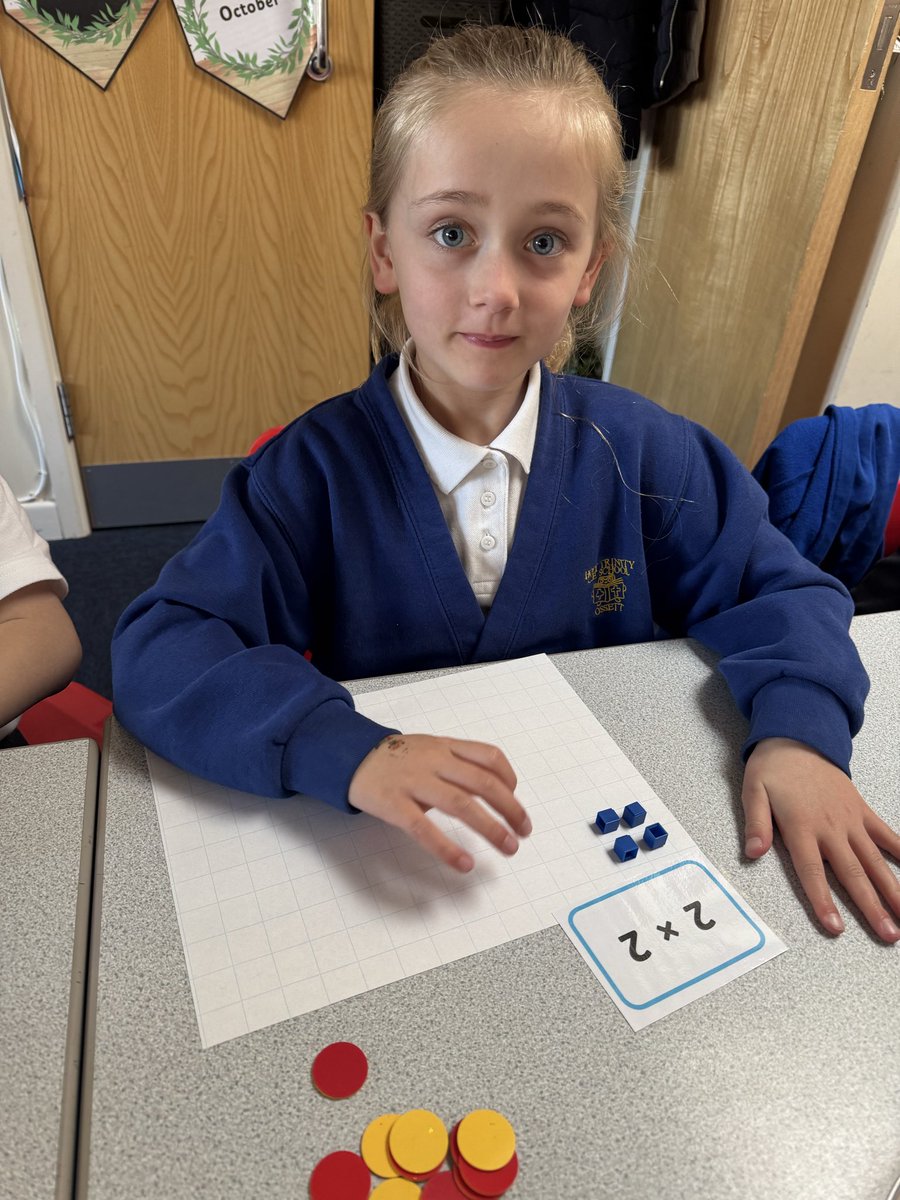 HT_OssettY12 tweet media