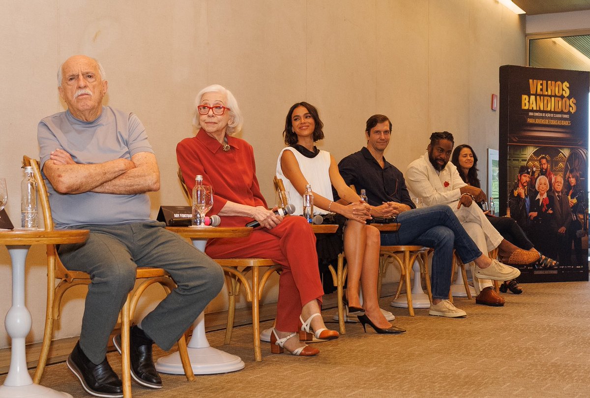 Bruna Marquezine Access tweet media