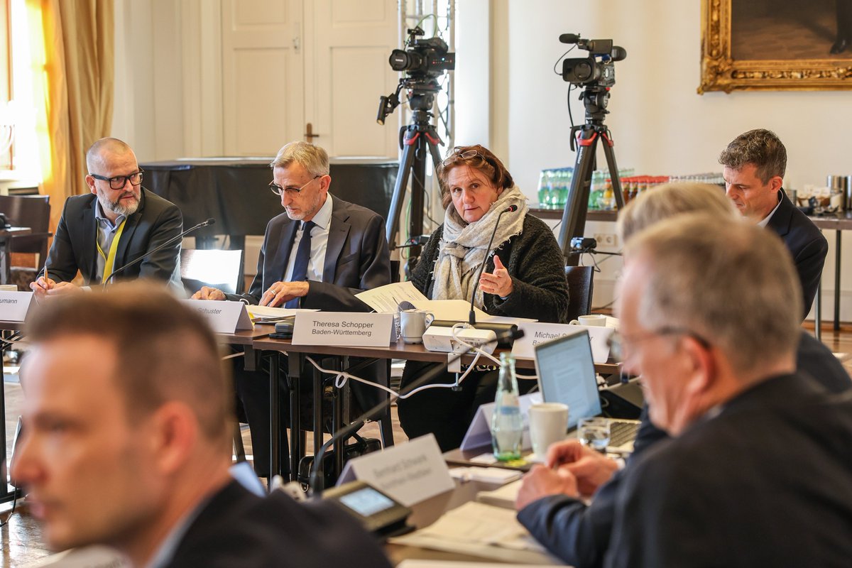 Innenministerium Sachsen tweet media