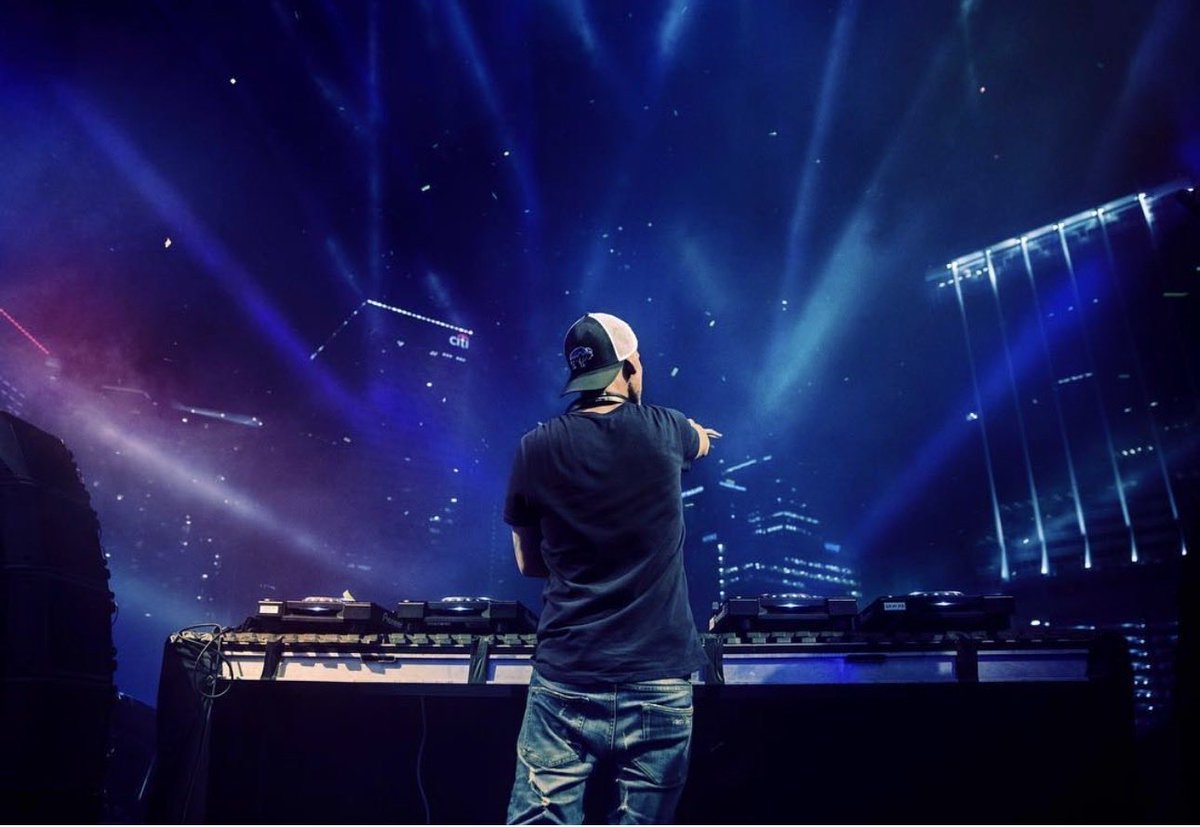 Aviciideos's tweet photo. 10 years and still feels like it was yesterday❤️ https://t.co/aF5Hh1GXlk