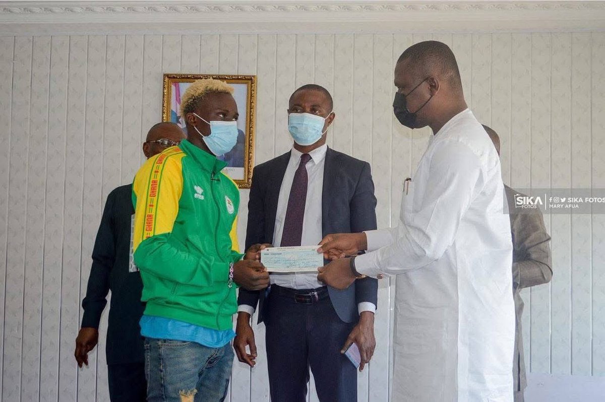 Fentuo Tahiru Fentuo tweet media