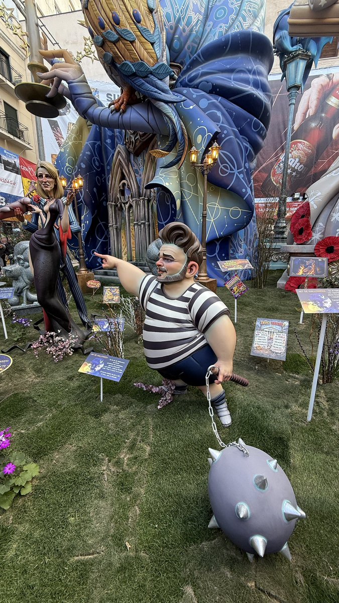 Paco a la naranja 🍊👉🦋 tweet media