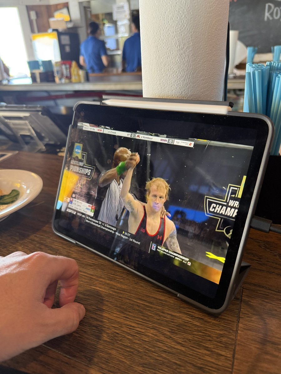 ZSpavital's tweet photo. @TerpsWrestling LFG! Upset 1-0 https://t.co/Q6wMpN0Zeb