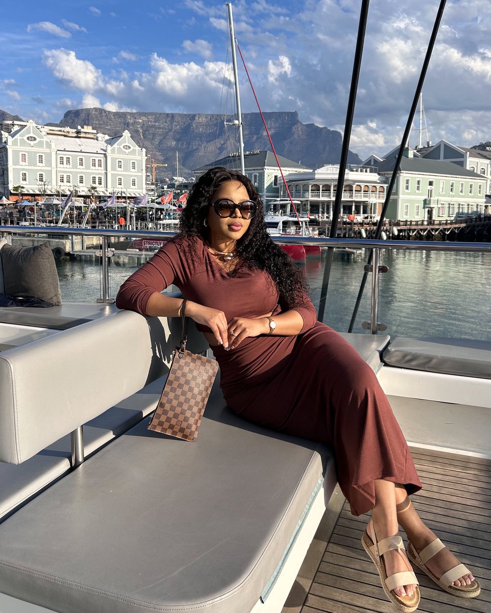 Venda Khaleesi tweet media