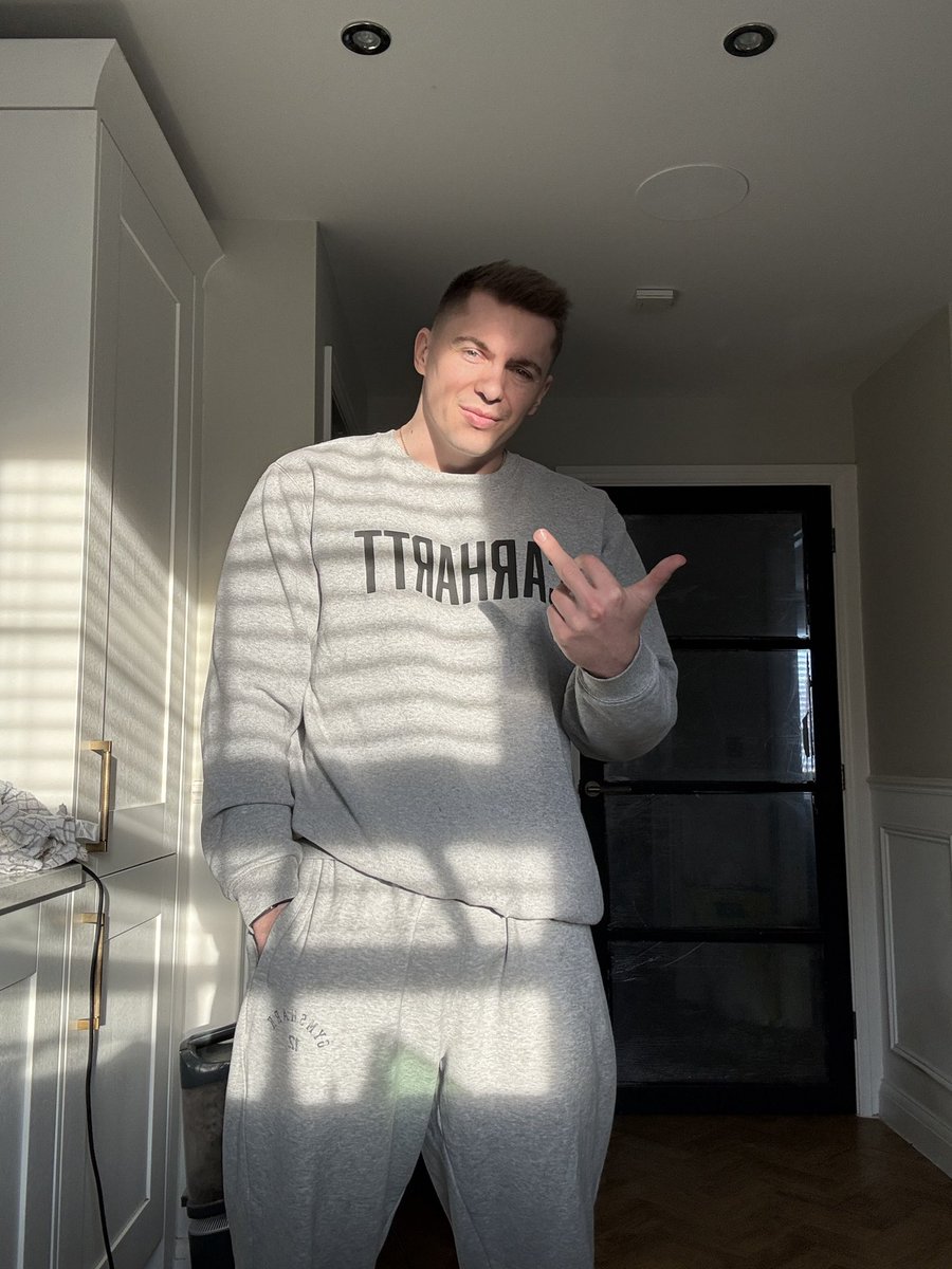 Alpha Alex 🐺 tweet media