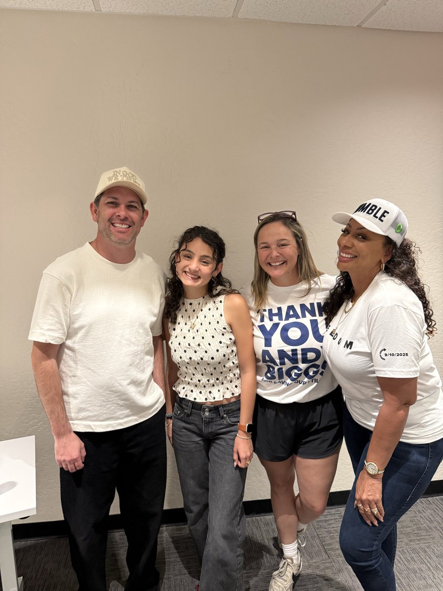 Natalia Escamilla tweet media