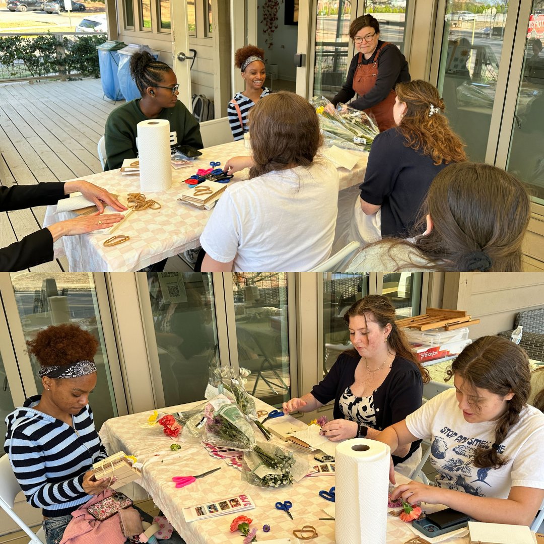 Foxhound Bee Company tweet media