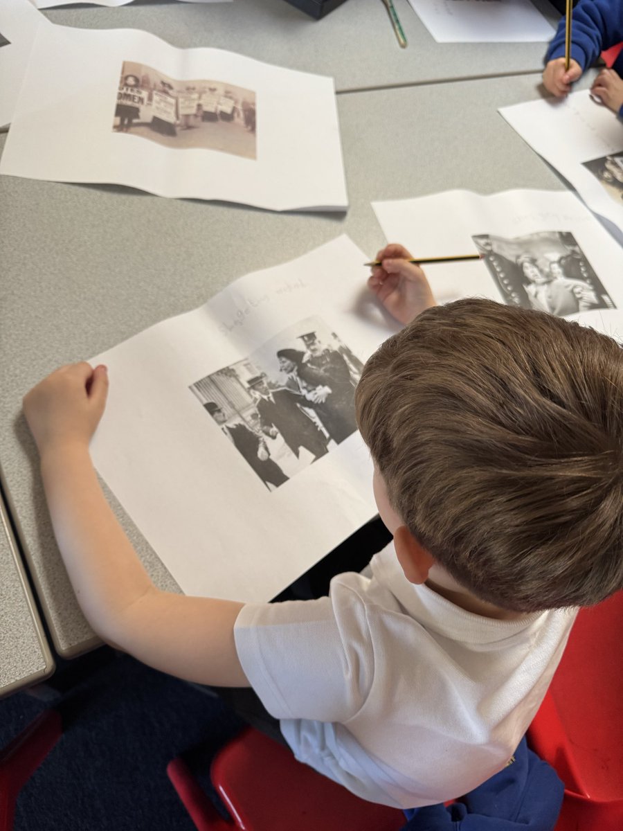 HT_OssettY12 tweet media