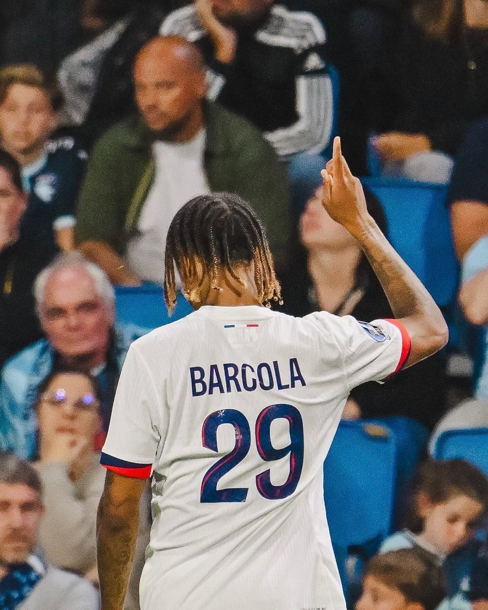 Finze愛🎴 tweet media