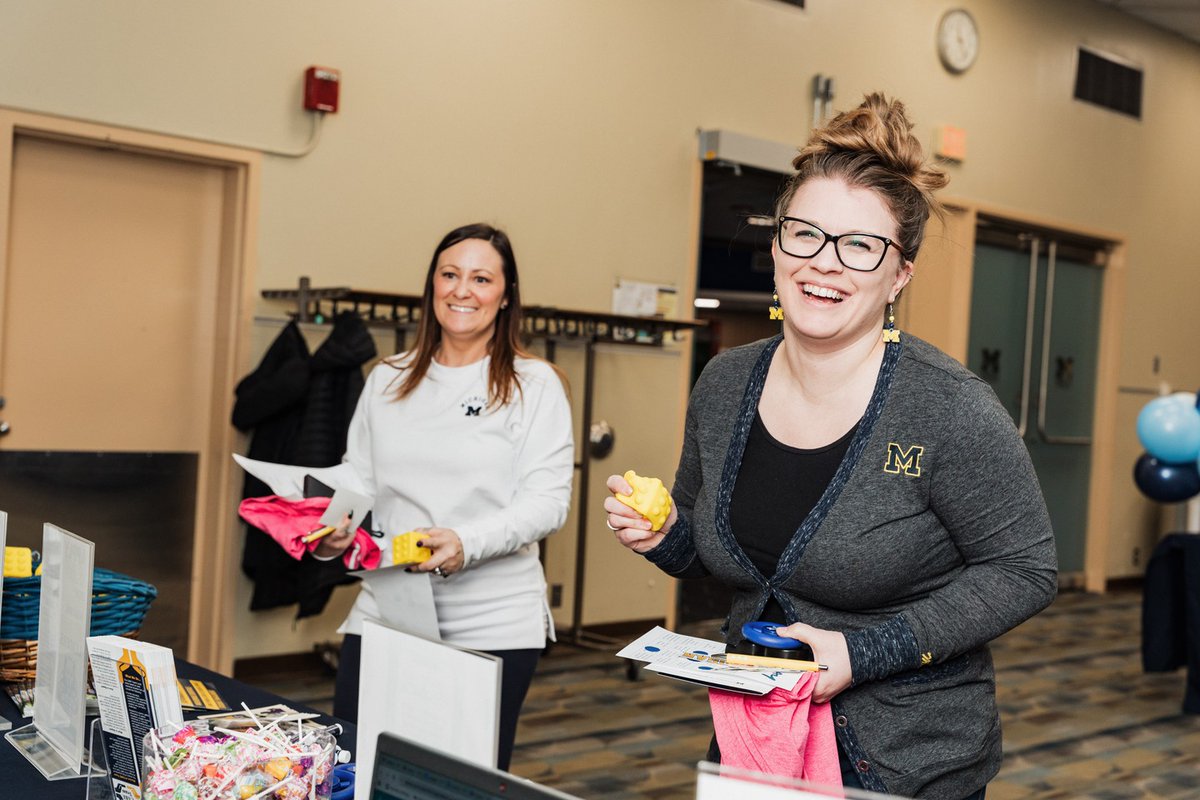 University of Michigan-Flint tweet media