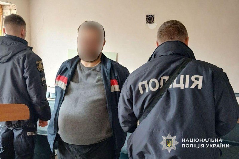 Криворізькі поліцейські затримали підозрюваного у збуті метадону

Джерело: dp.npu.gov.ua/news/kryvorizk…