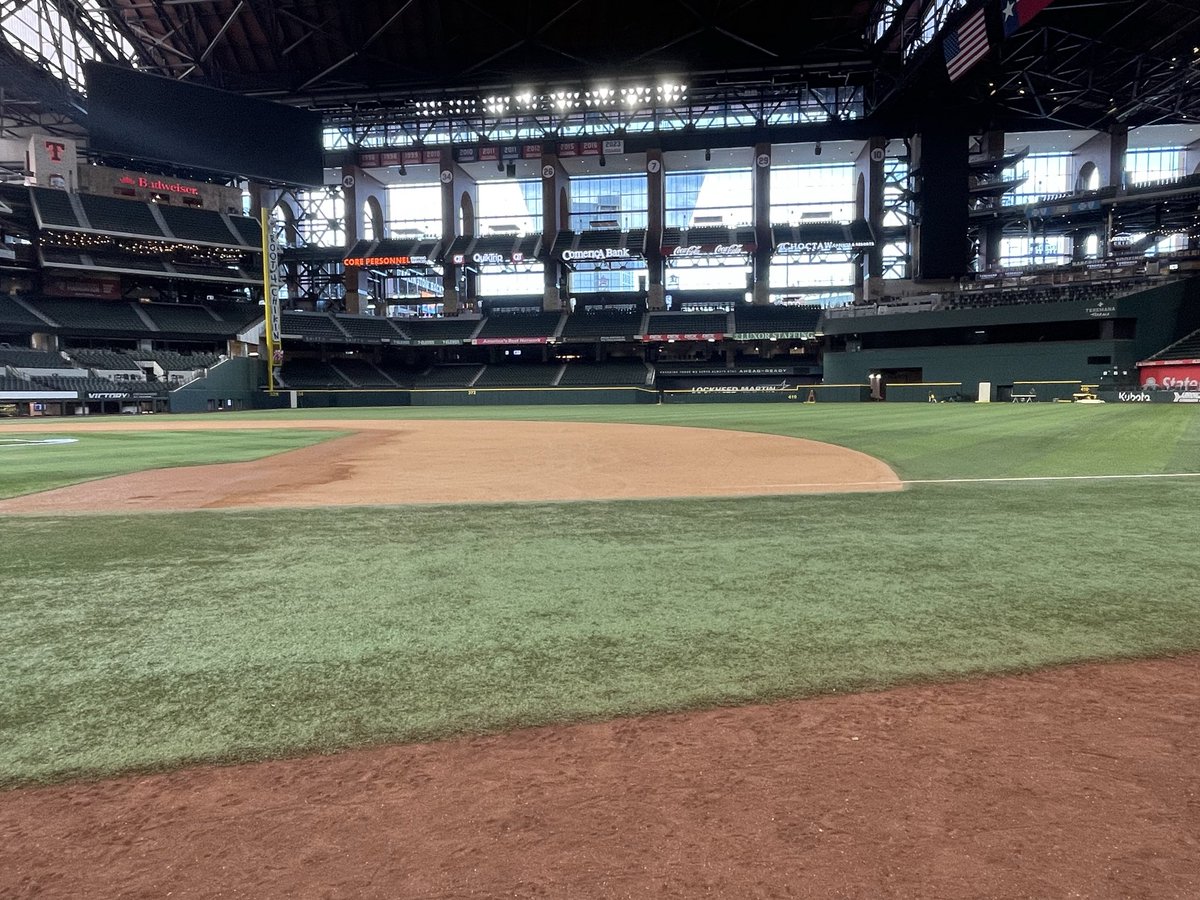 Sports Venue Padding tweet media