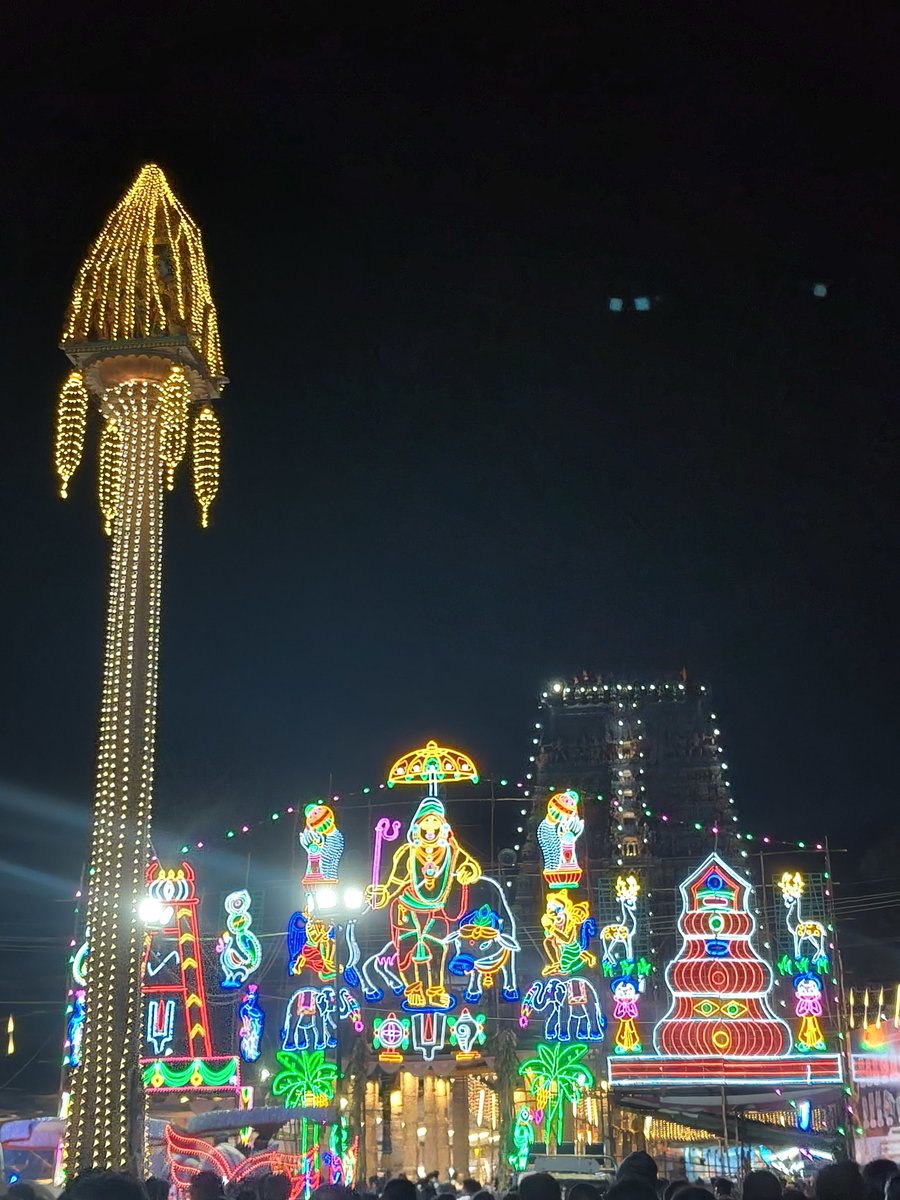 rajanchozha's tweet photo. 5 மணிக்கு call, 6.30 மணிக்கு Bus பிடிச்சு ஓடி வந்து பார்த்தாச்சு...#டெல்டா #Minnummannai 😍😍 https://t.co/ji7NuMBy1U