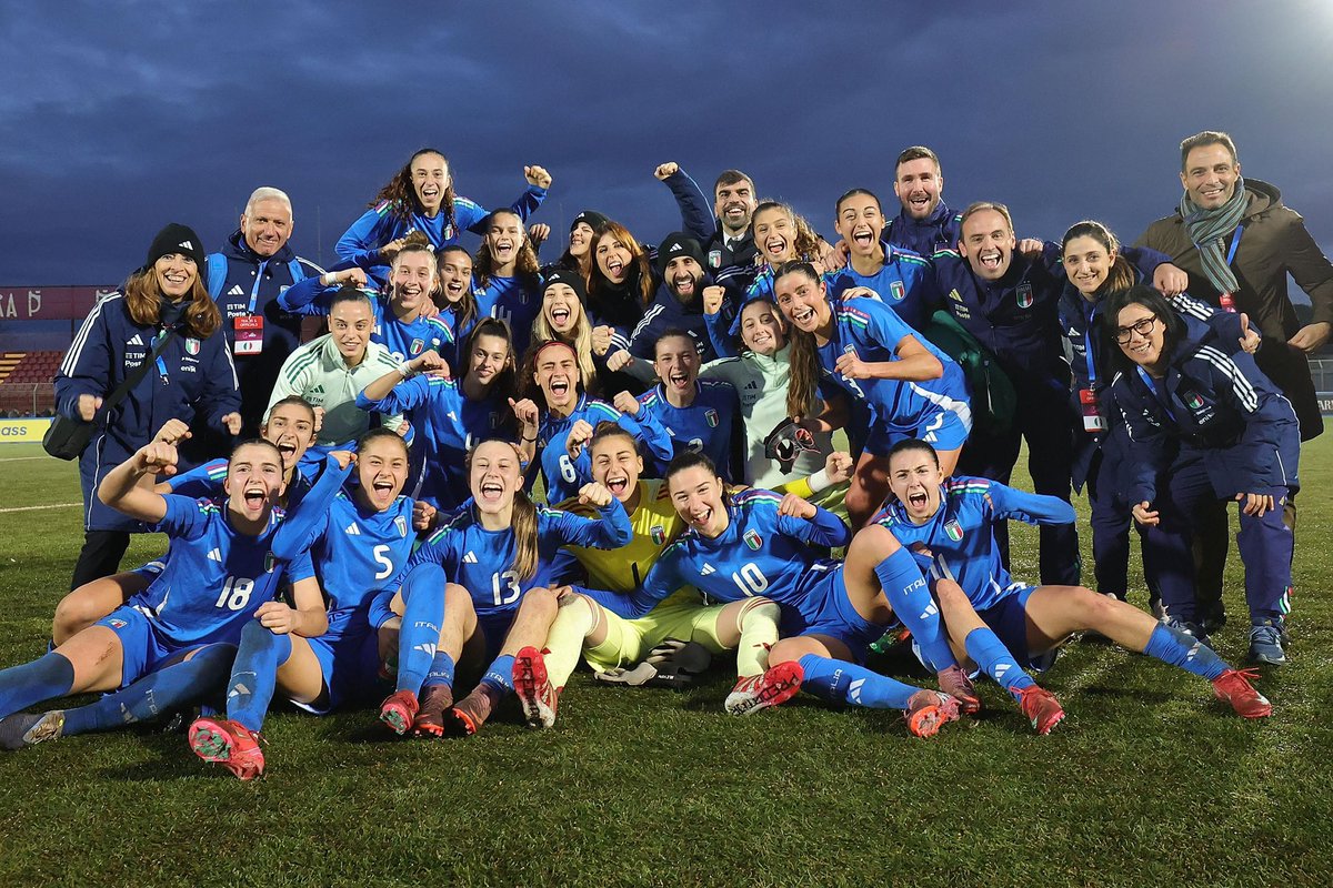 AzzurreFIGC's tweet image. #Under19 🇮🇹

👀 Si avvicina il Round 2 di qualificazione all’Europeo. Matteucci convoca 24 #Azzurrine per il raduno di Novarello ⤵️

🔗 tinyurl.com/2u5abu3s

#VivoAzzurro