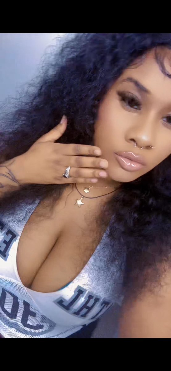 willowwaee tweet media