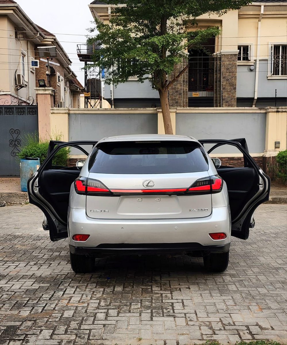 OnyitexHQ's tweet image. Another real gem 2012 RX350 tokunbo
23M sharp, pano roof, full full option
Very hot deal. 
DM now #Tokunbo #LexusRX