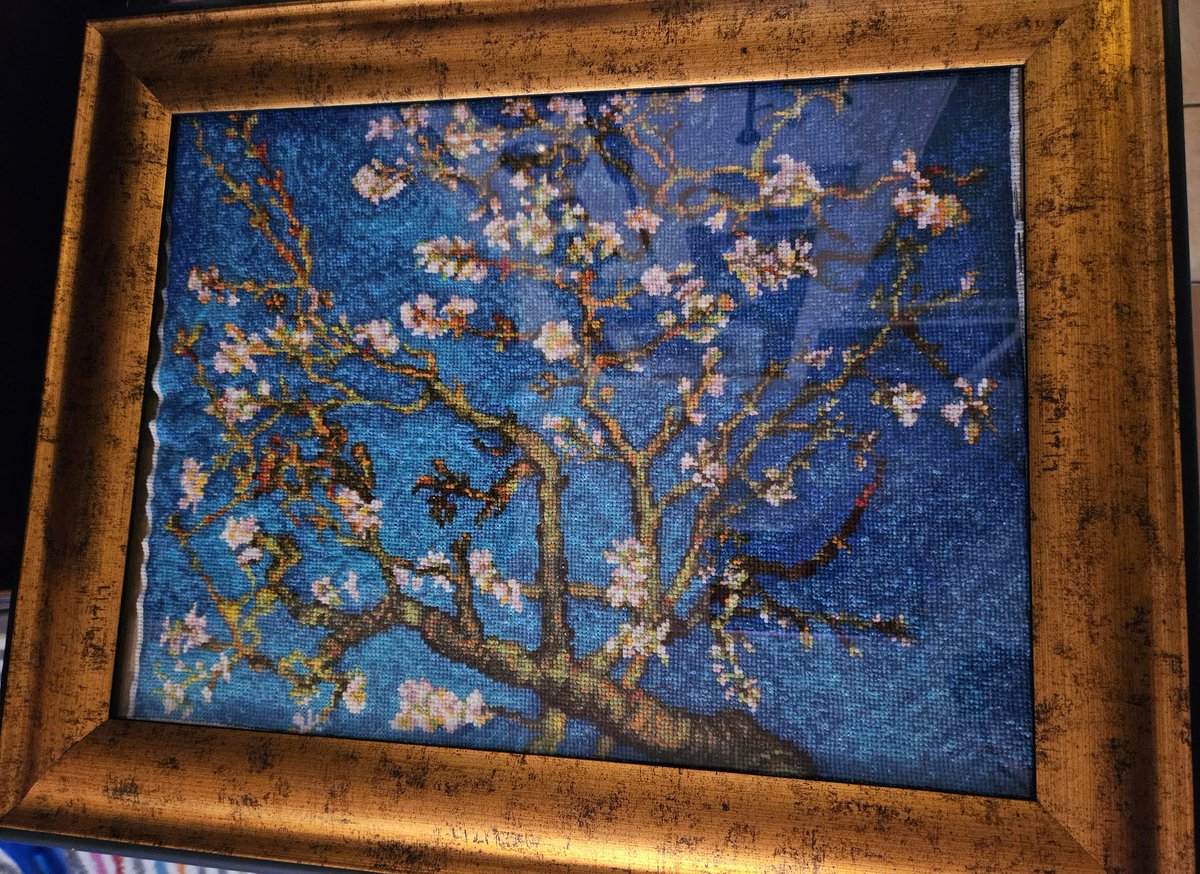 (✿◠‿◠) tweet media