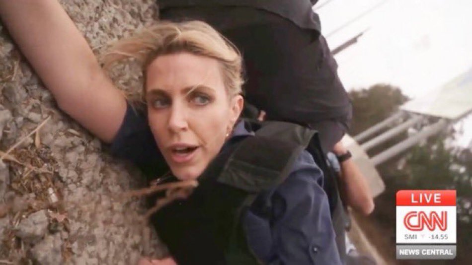 FF7FanComic tweet media