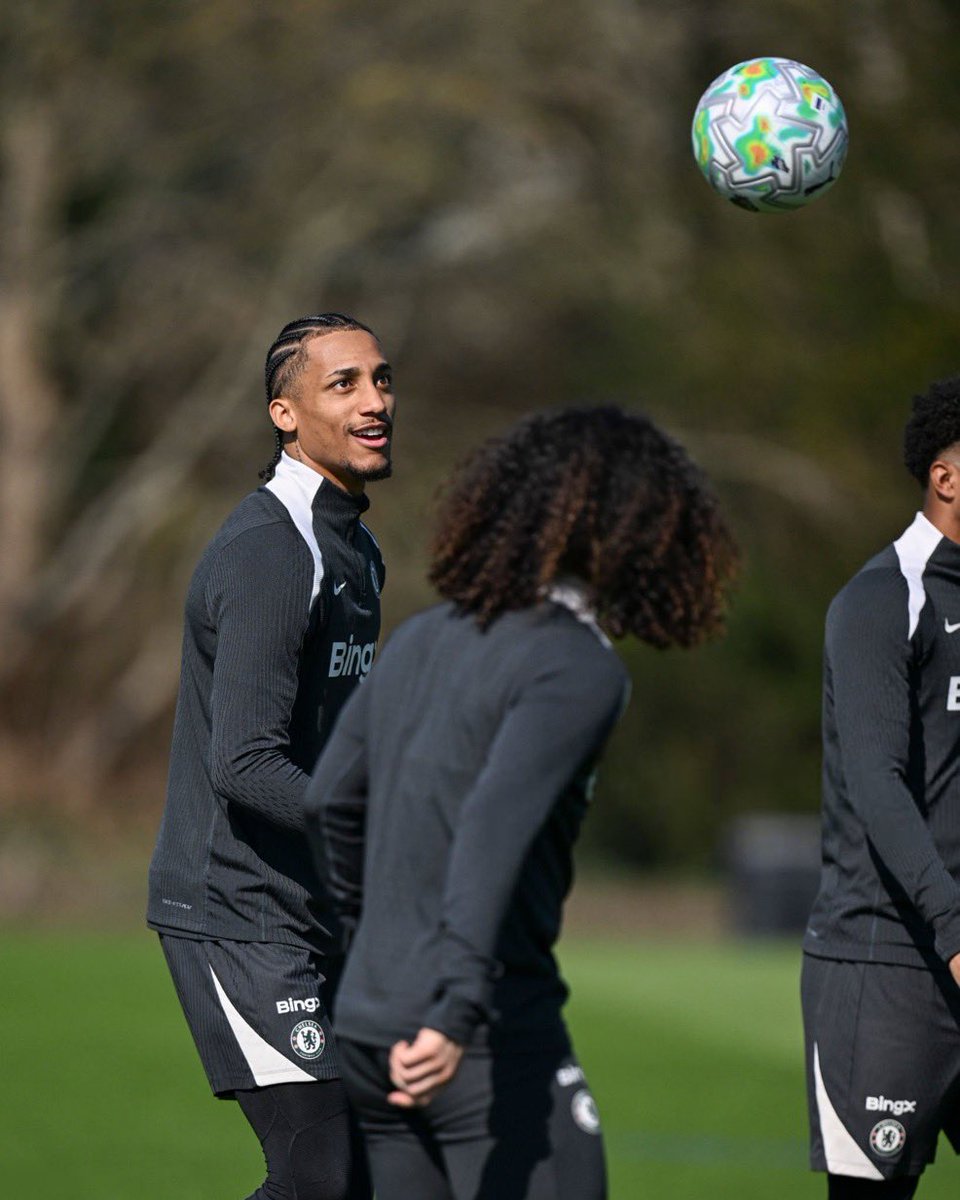 Chelsea Photos tweet media