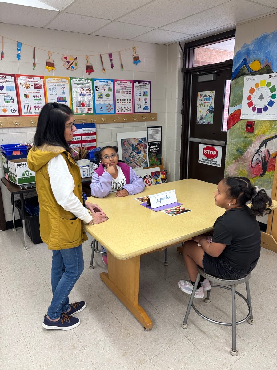 SandersES tweet media