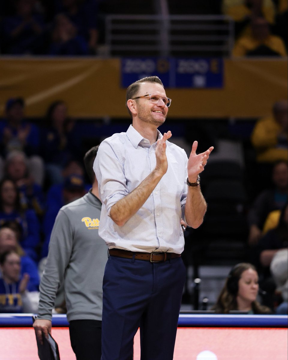 Pitt Volleyball tweet media
