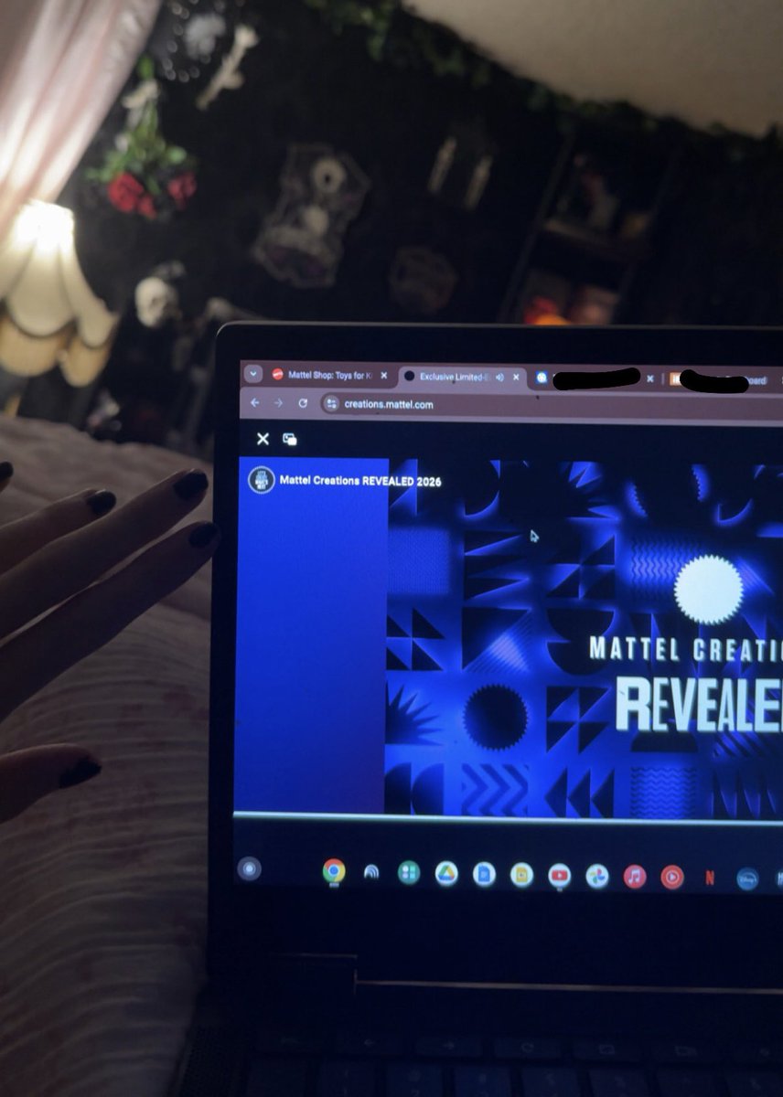 Tara 🎀🦇 tweet media