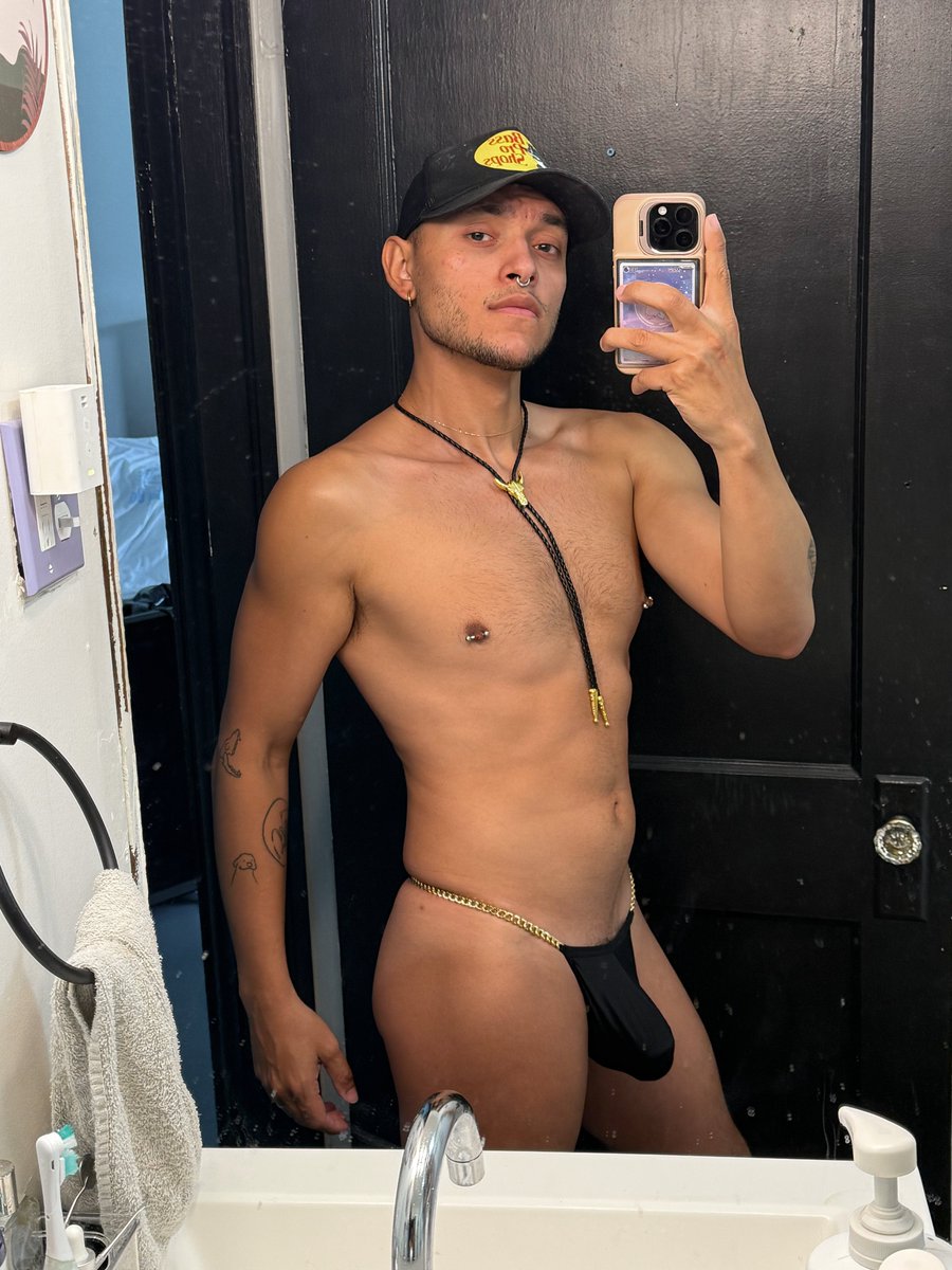 horse god tweet media