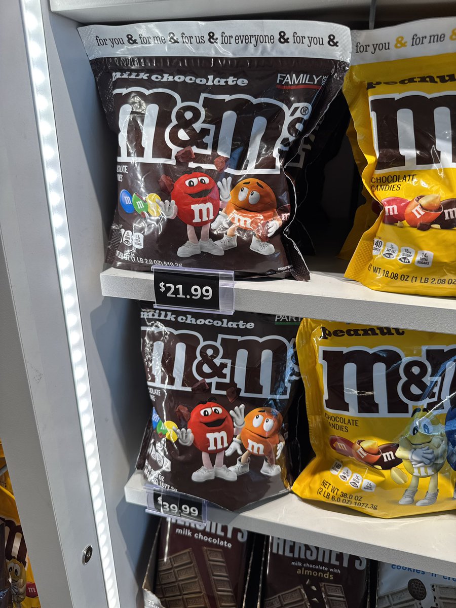 lady luck tweet media