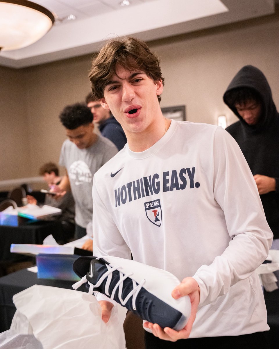 Penn Men's Basketball tweet media