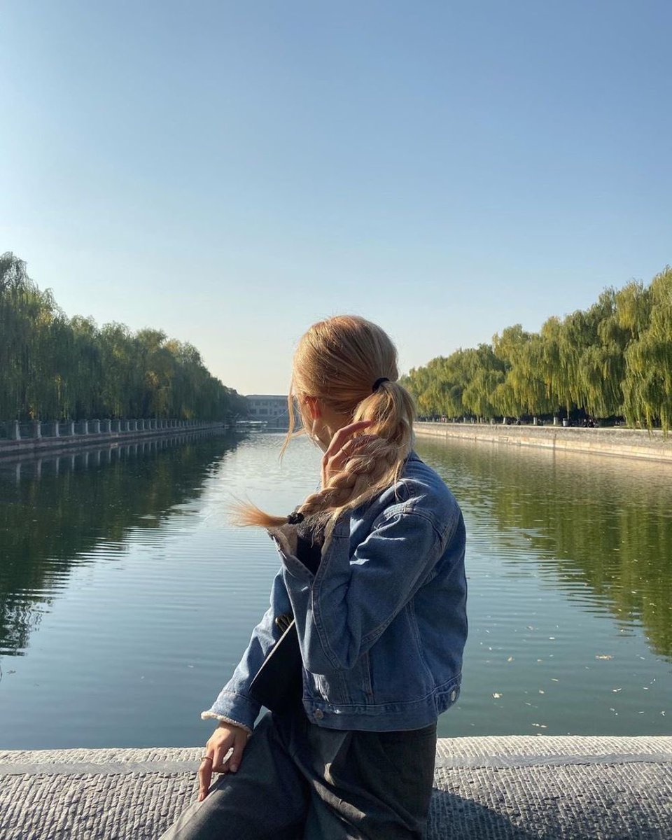 rosé pics tweet media