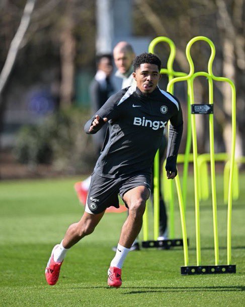 Chelsea Photos tweet media