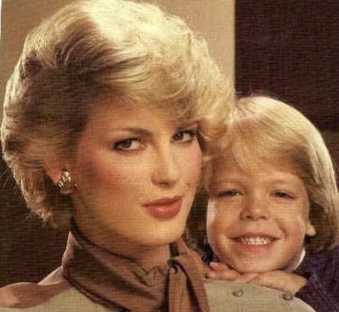 hiddenliburua tweet media