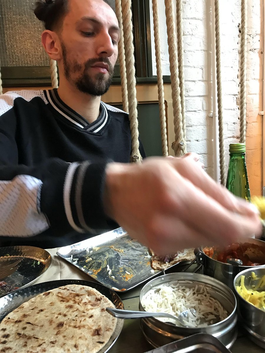 karen thompson tweet media