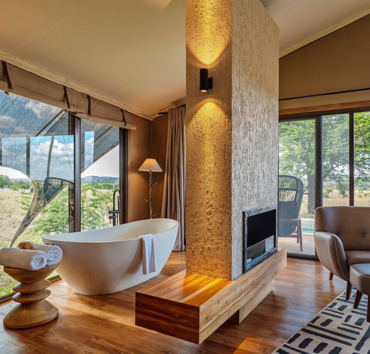 Let’s Discover Travel tweet media