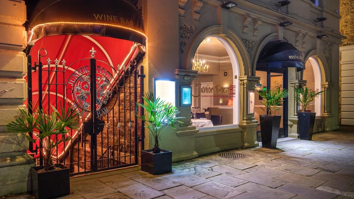 JuniorPoon's tweet photo. Many of you still have #GiftVouchers from the past year waiting to be enjoyed!Treat yourself to a delicious meal in our #Restaurant,relax with a glass in our #WineBar or use the Voucher for a #TakeAway.Simply bring your Voucher with you &amp; we will deduct the value from your bill✨ https://t.co/V3Tua44s80