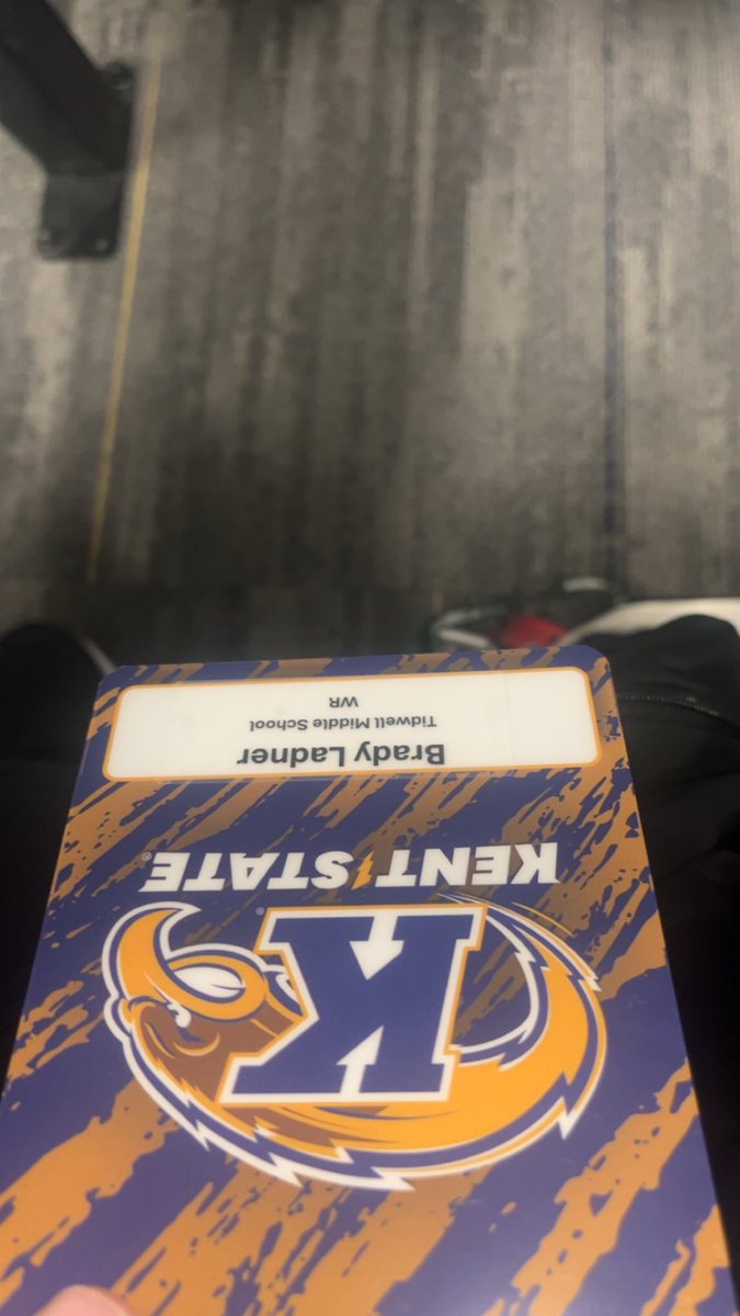 brady_ladner8's tweet photo. Appreciate the visit @KentStFootball and having some great conversations with @CoachIsaacVance and @coachmacarney . Can’t wait to be back #goflashers https://t.co/2LChaE1l8C