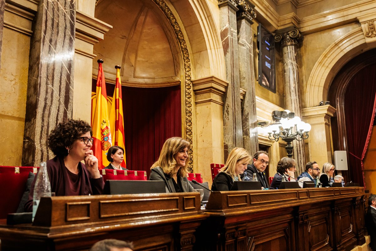 Parlament de Catalunya tweet media