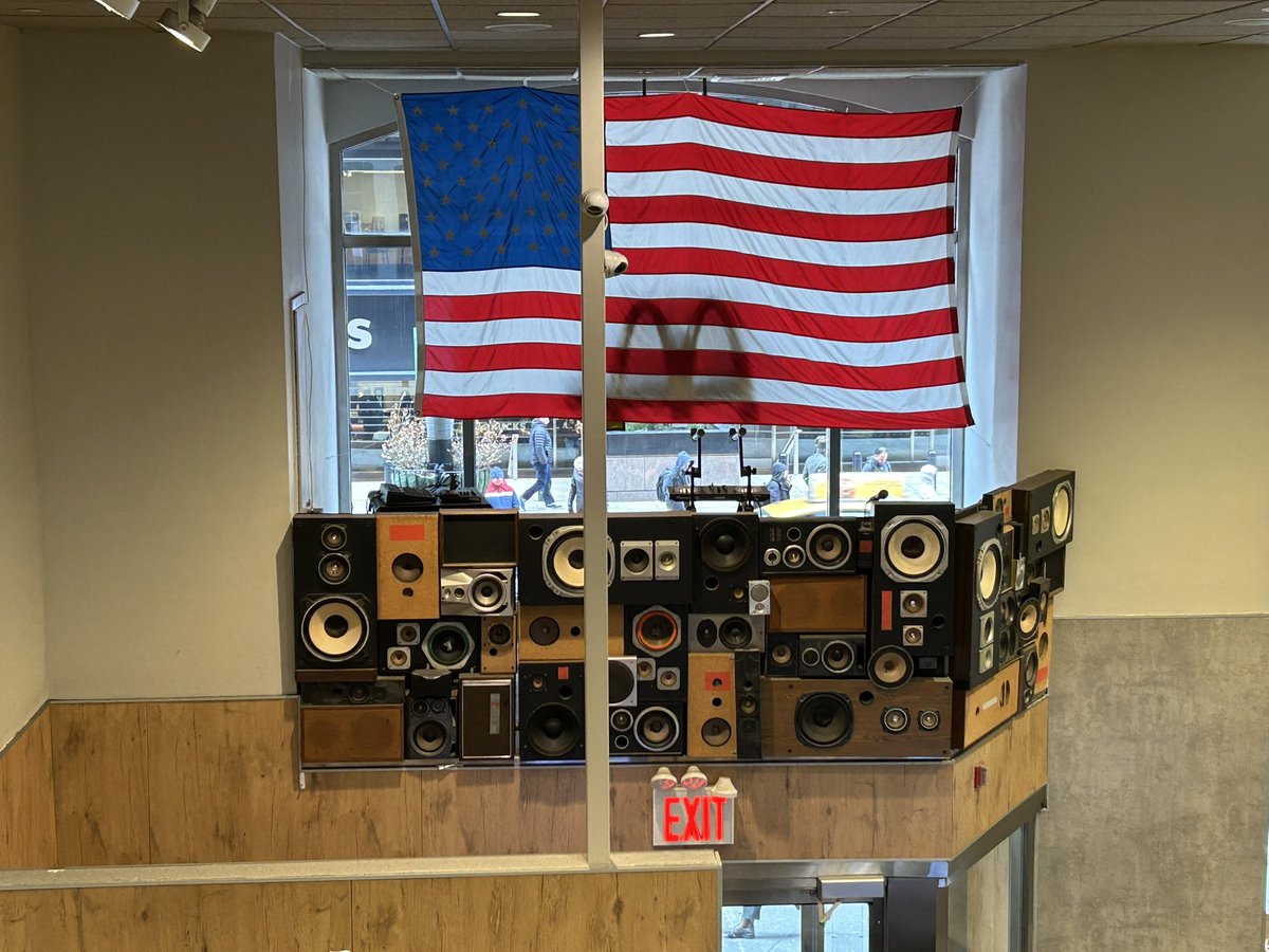 El Magnífico tweet media