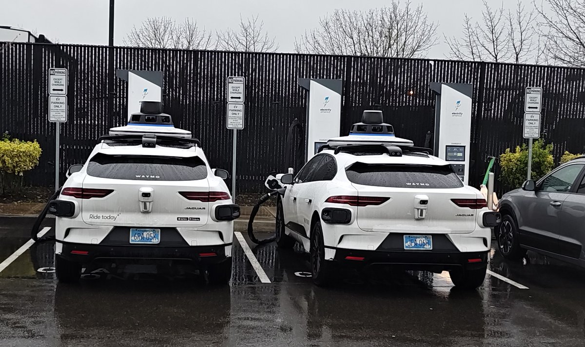 DJ Straylight ✌ tweet media