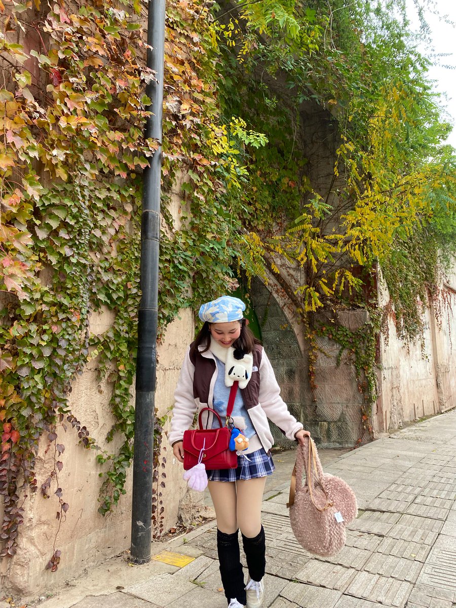 notgoodjove💥! tweet media