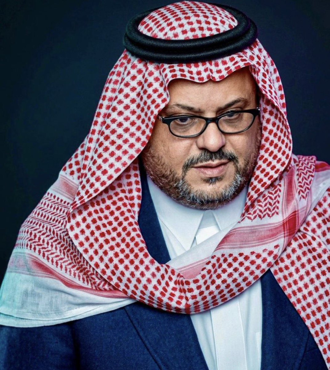LuluKhalidM's tweet photo. رحم اللّٰه من كان ينتظر معنا أيام العيد والآن ينتظر منا الدعاء في قبره اللهم ارحم وجهًا بشوشًا فقدناه وصدرًا رحبًا وقلبًا رحيمًا بنا شاركنا أعيادنا أعوامًا عديدة ، اللهم إن أبي كان يفرح بقدوم العيد فبشره بجنة الفردوس ، اللهم وسع قبر أبي بنعيم لا يفنى يا أرحم الراحمين https://t.co/BnpCi8Q6Aw