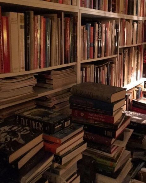 Booktasters tweet media