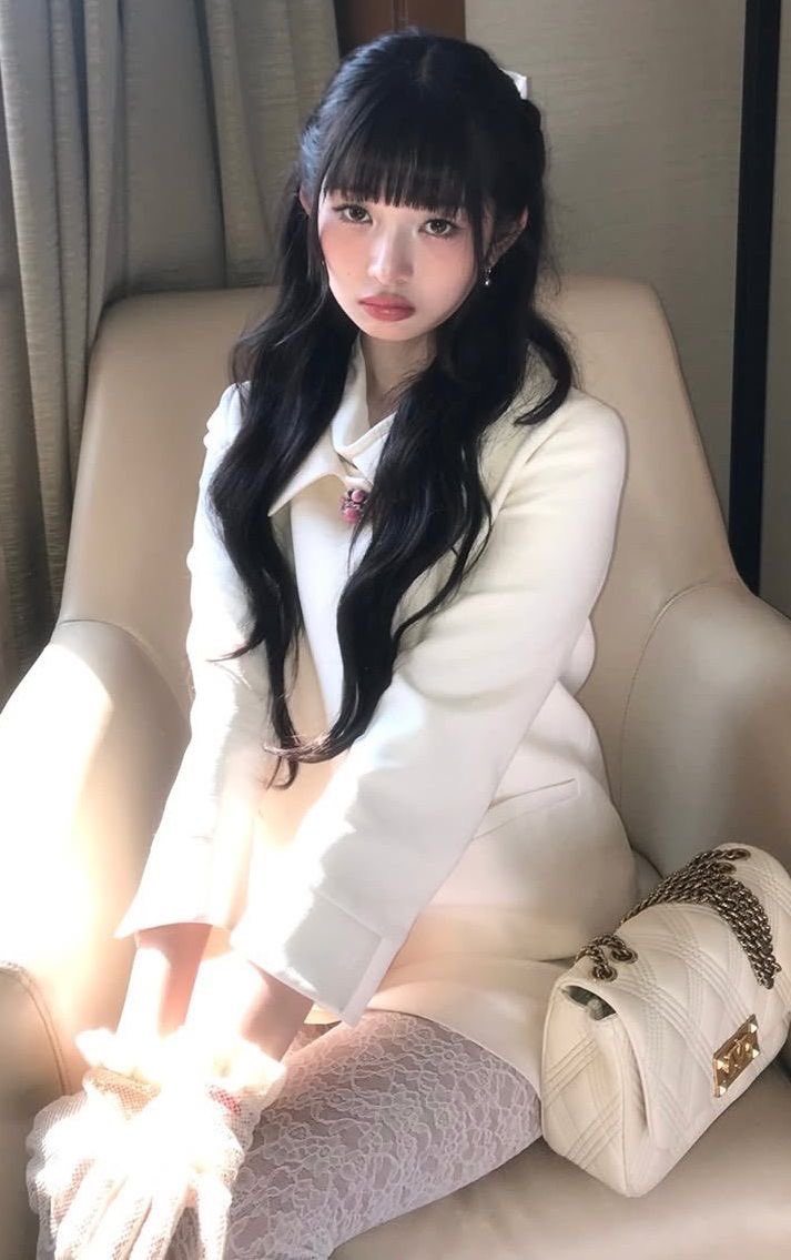 ᴊɪᴇɴᴀ. tweet media