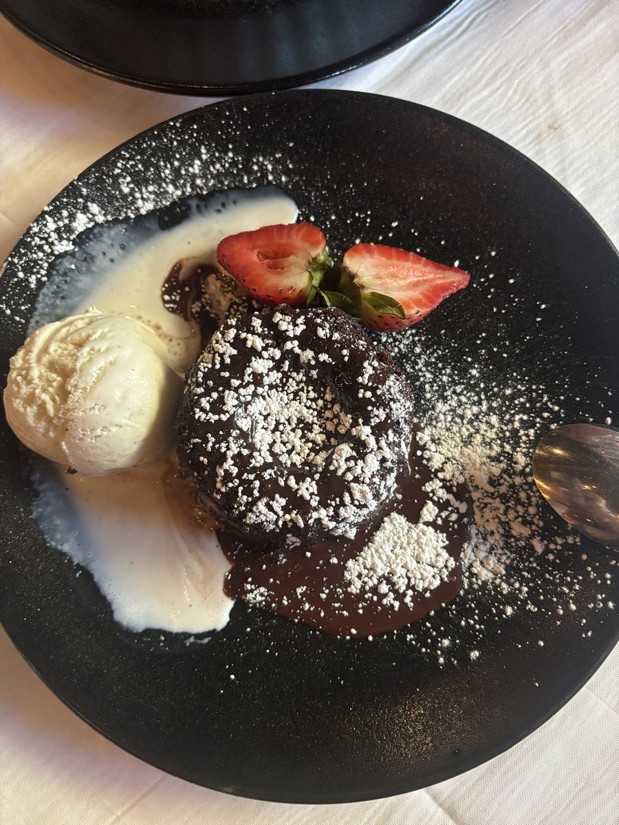 nesie⁴⁴ 🌺 tweet media