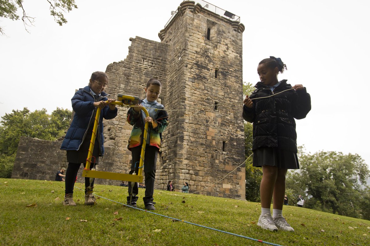 Friends Of Crookston Castle tweet media