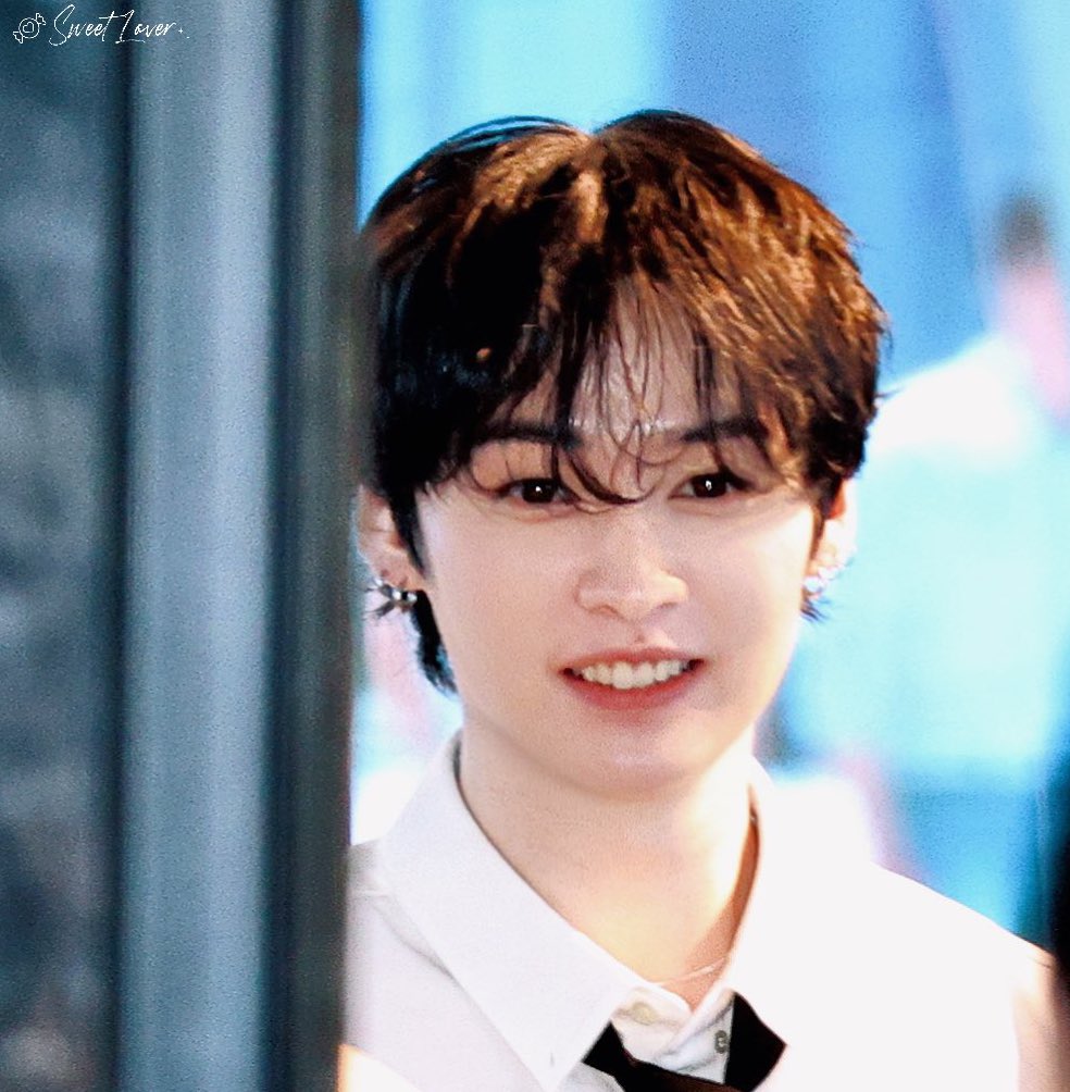 the cutest teef the cutest smile my minopie 😭😭😭