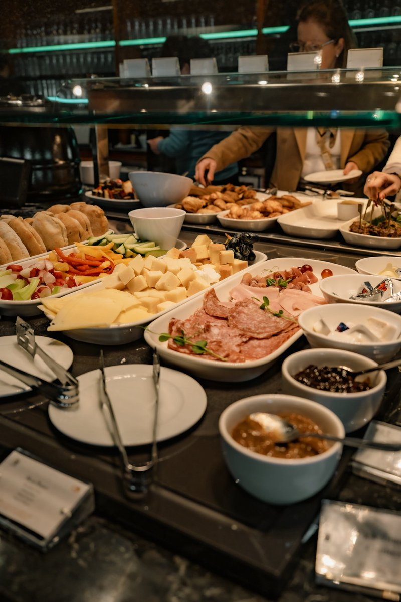 いさを / ホテルマーケの人 tweet media