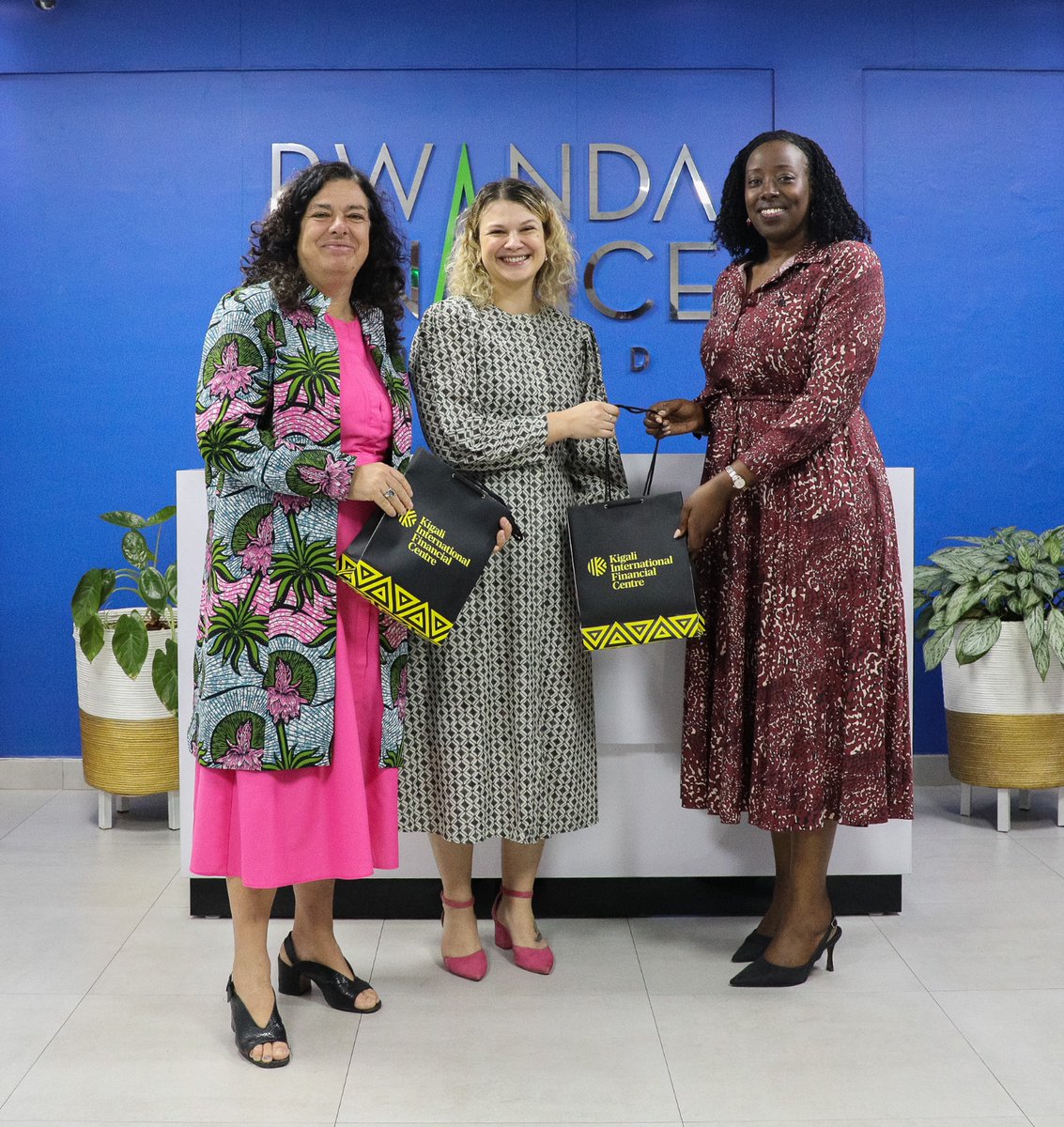 Kigali_IFC's tweet photo. KIFC CEO @HortenseMudenge received H.E. Belén Calvo Uyarra, Ambassador of the European Union to Rwanda, for a courtesy visit.

Discussions focused on avenues for collaboration and KIFC’s value proposition for European investors. https://t.co/L2Nny2UAlc